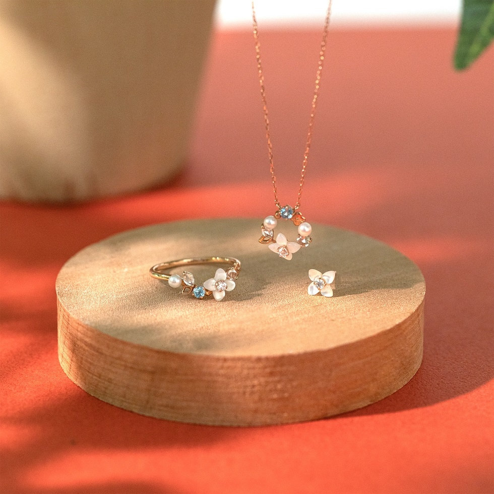 11月の誕生月ジュエリー【ブバリア】